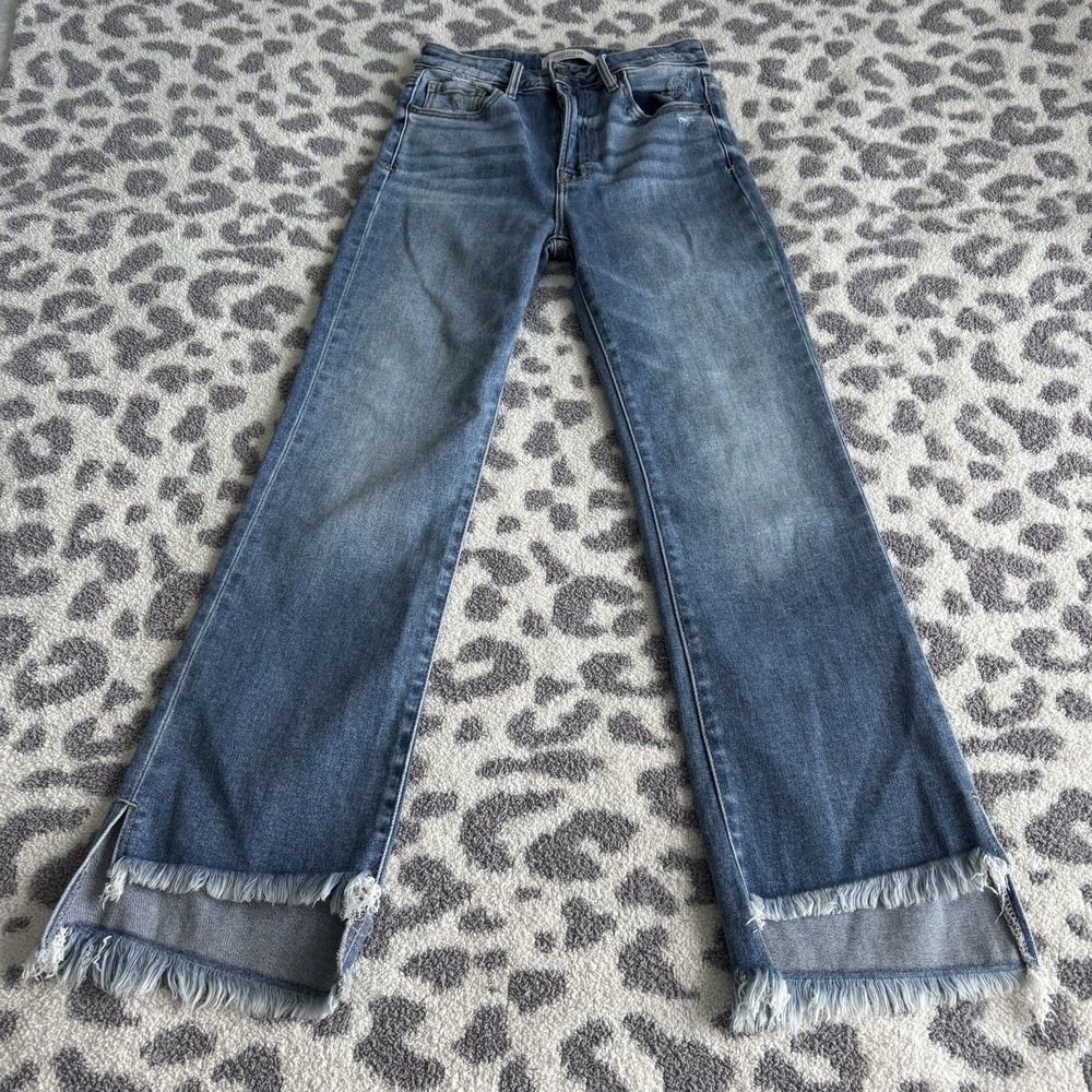Hidden | High Rise Frayed Hem Cropped Jeans Size 25 - Picture 4 of 12
